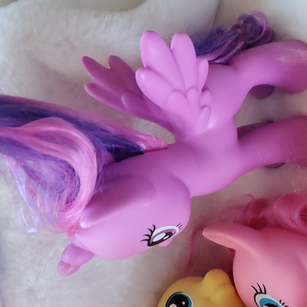 Bundle of 6 My Little Pony Plastic 8.5" - Picture 12 of 14